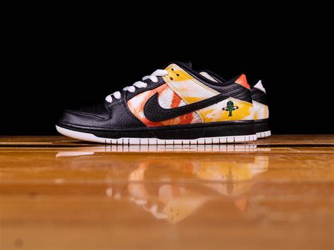 roswell rayguns sb dunk